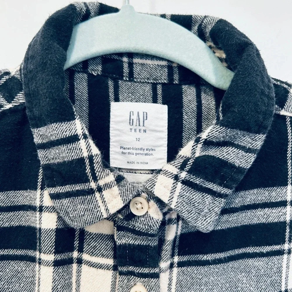 GAP Kids XL 12 Black & Gray Plaid Flannel Tencel Lyocell Soft Button Down
